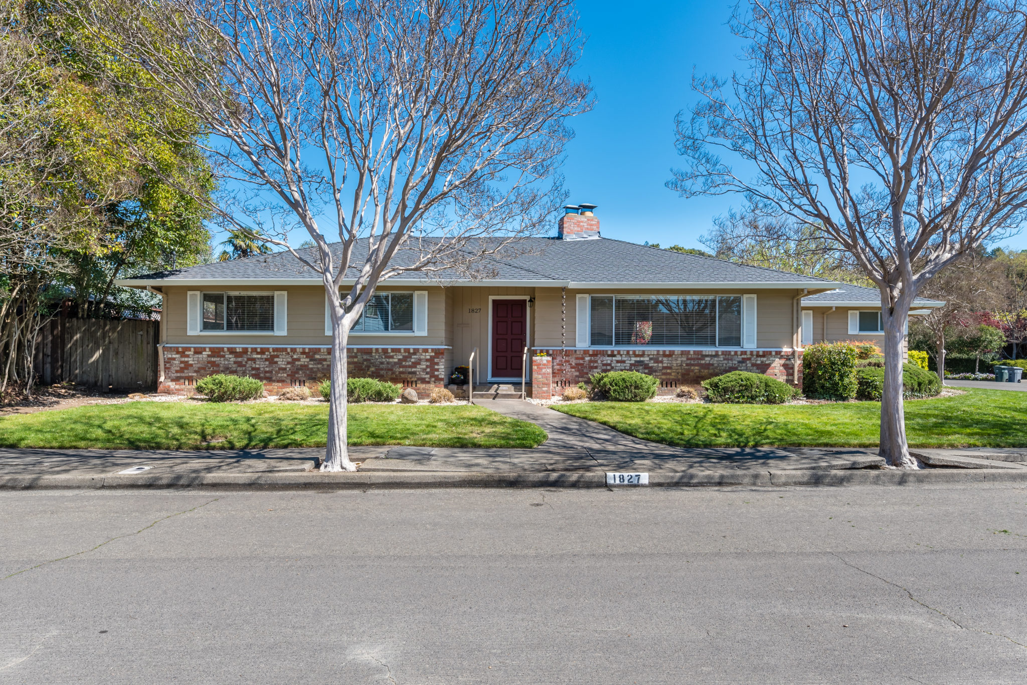 Desirable Grace Tract Home Seeking Sonoma Mary Haufler