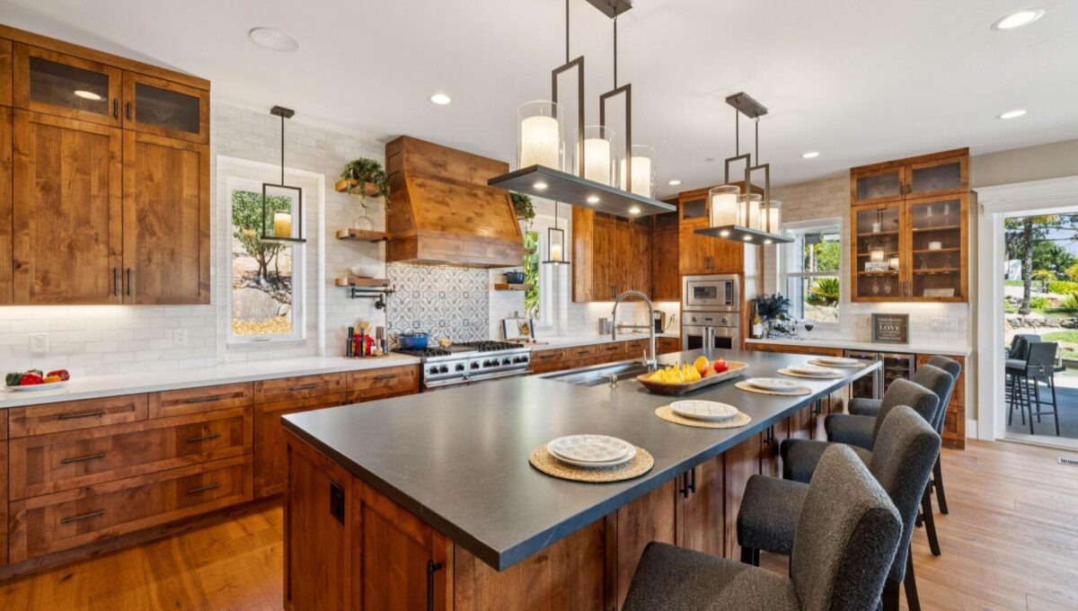 221-3882-royal-manor-place.83000.pok.025.web
