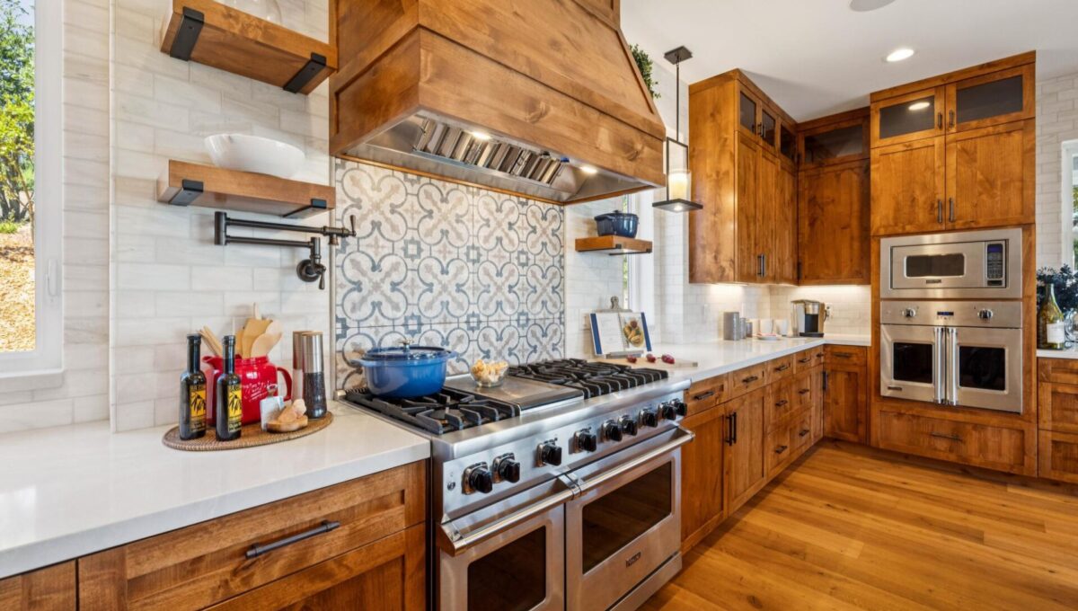 223-3882-royal-manor-place.83000.pok.027.web