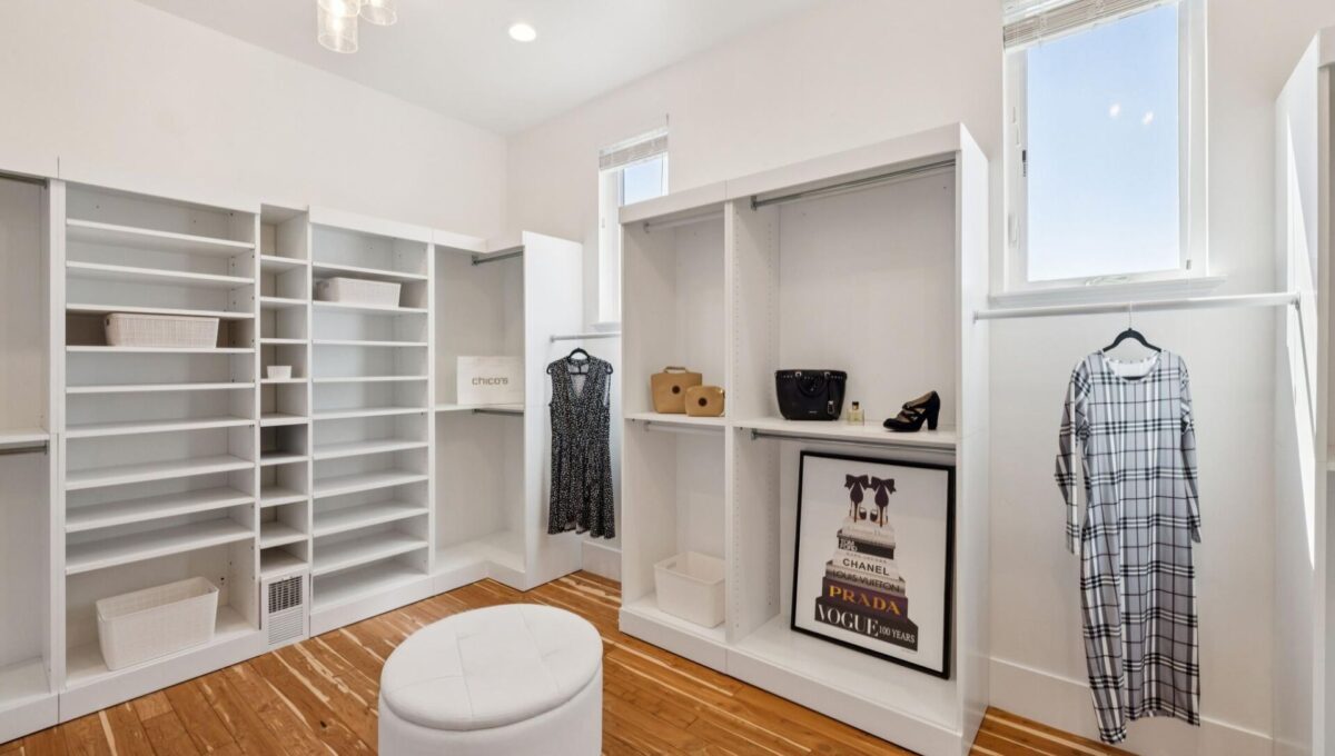 289-3882-royal-manor-place.83000.pok.090.web