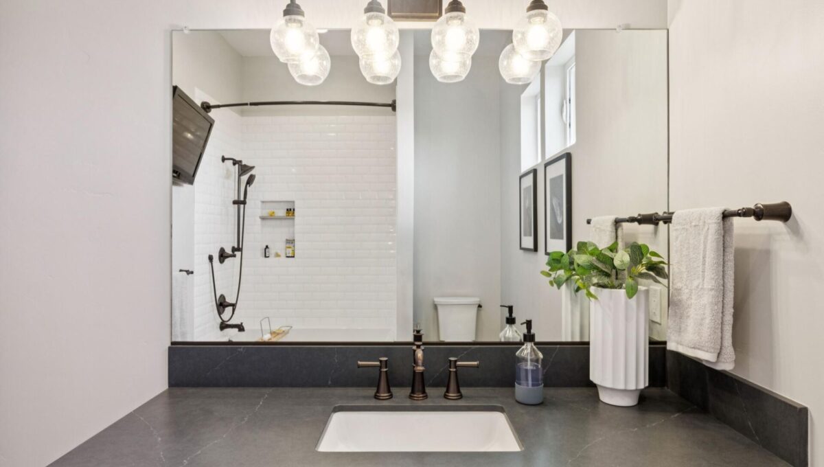 311-3882-royal-manor-place.83000.pok.110.web