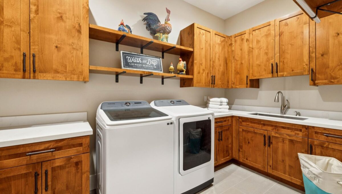 333-3882-royal-manor-place.83000.pok.132.web