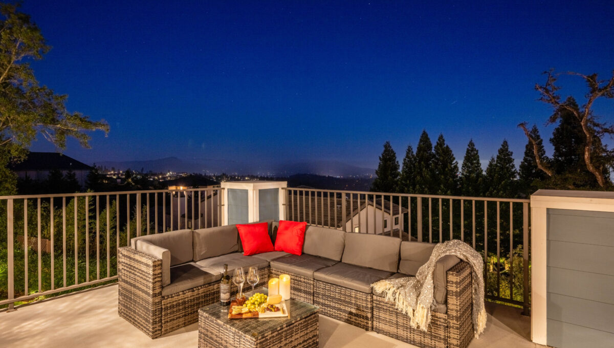 3882 Royal Manor Place High Res Twilights-15