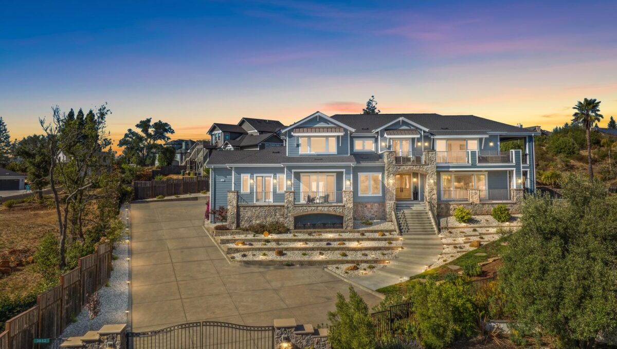 3882-royal-manor-place.83000.pvt6.001.web