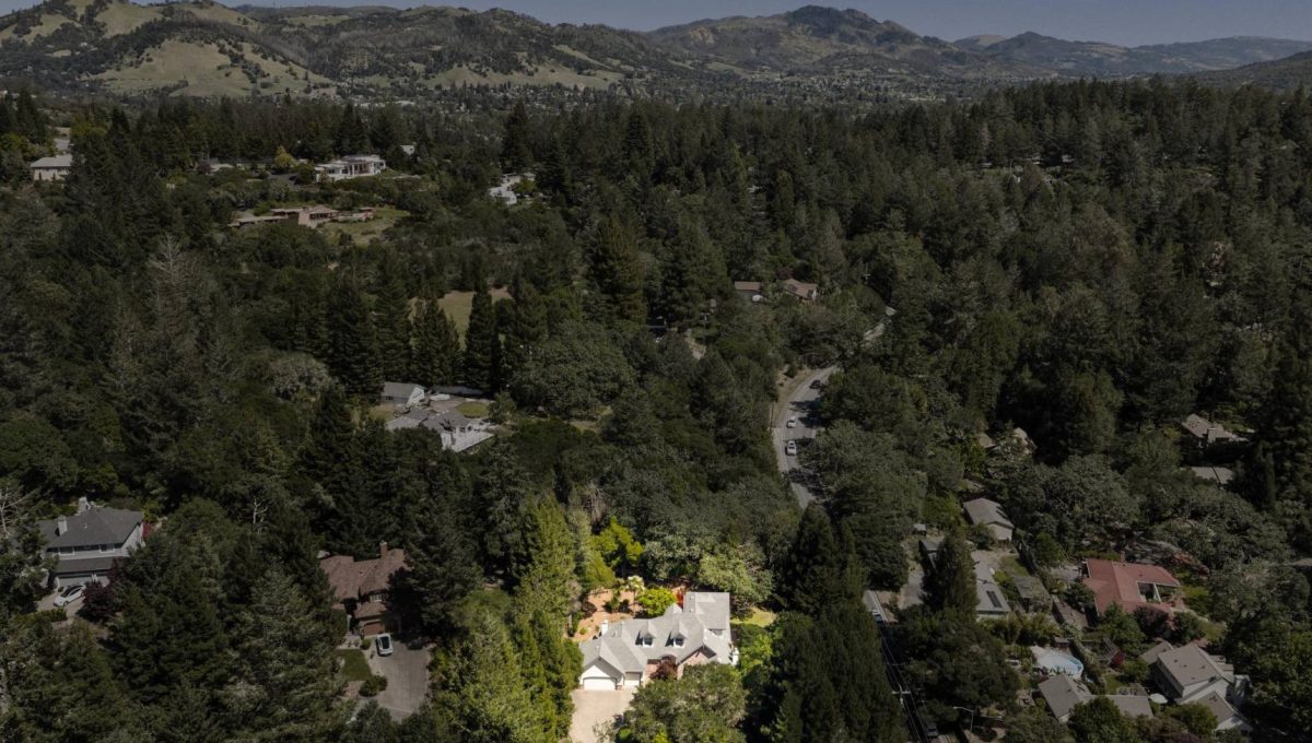 024-3302-jeremy-court.89832.asl.011_ph.web