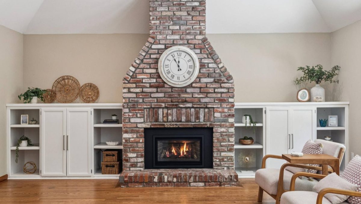 112-3302-jeremy-court.89832.p4k.047.web