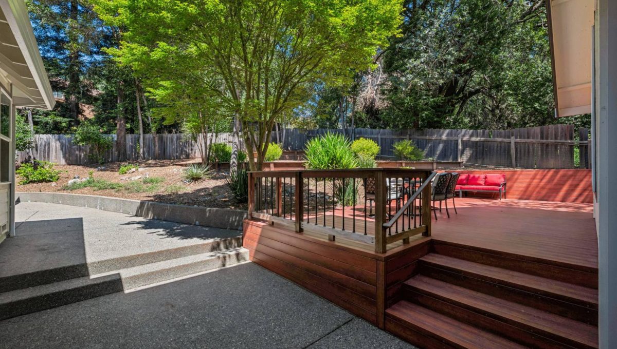 234-3302-jeremy-court.89832.p4k.115.web