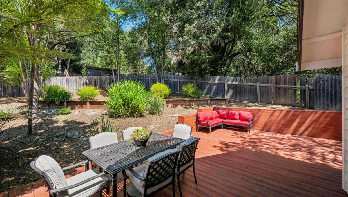 236-3302-jeremy-court.89832.p4k.116.web