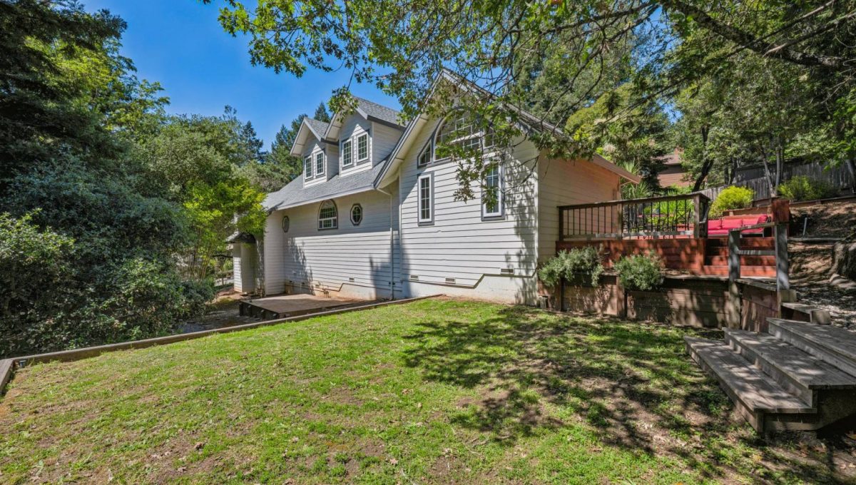 248-3302-jeremy-court.89832.p4k.122.web