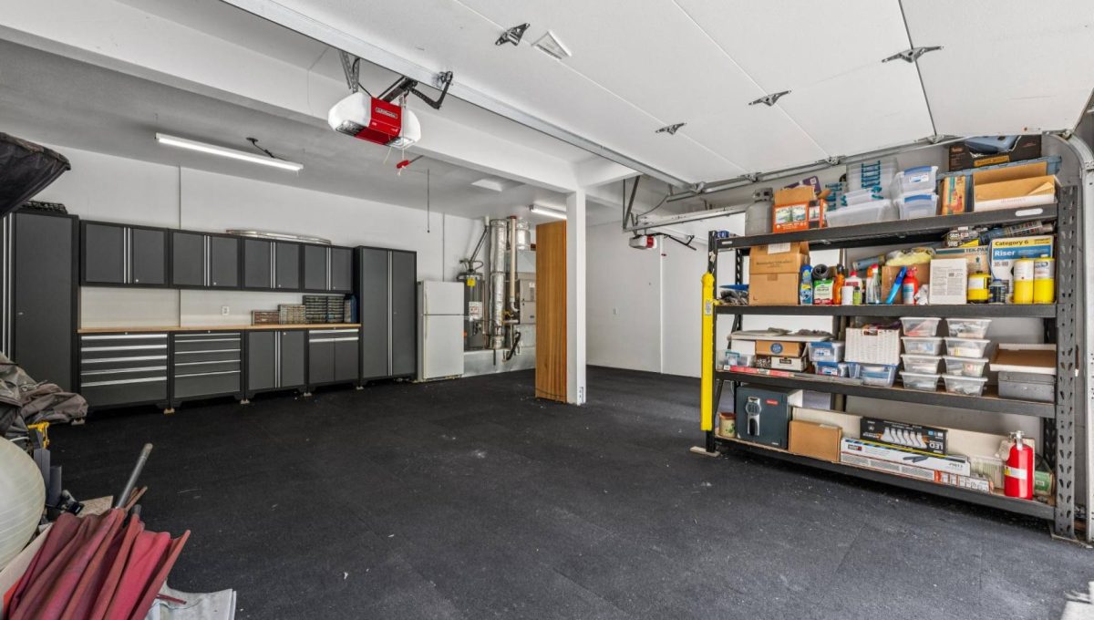 270-3302-jeremy-court.89832.p4k.133.web