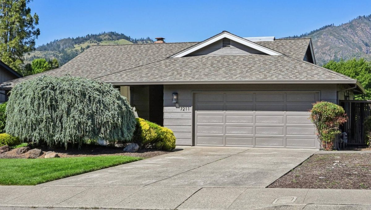 100-7211-oakmont-drive.90668.p2k.001.web