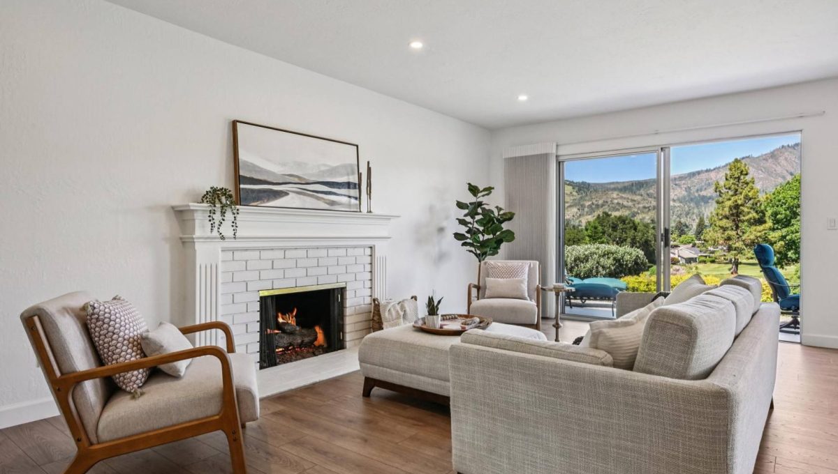 114-7211-oakmont-drive.90668.p2k.015.web
