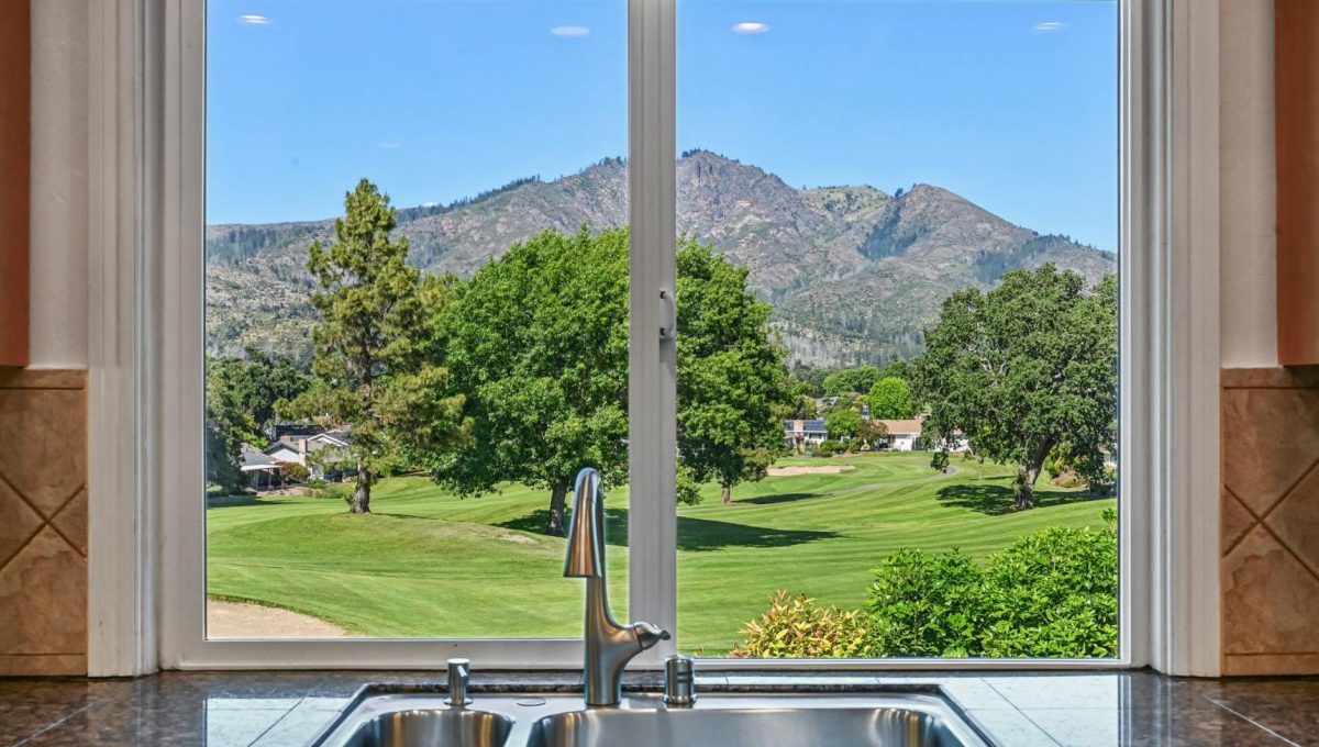 124-7211-oakmont-drive.90668.p2k.025.web