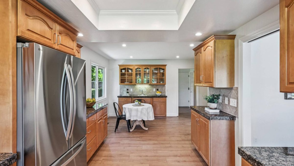126-7211-oakmont-drive.90668.p2k.027.web