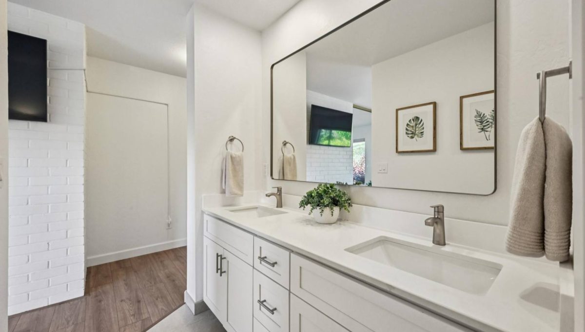 153-7211-oakmont-drive.90668.p2k.054.web