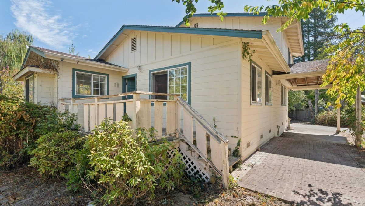 004-1221-beattie-lane.94432.p3k.004