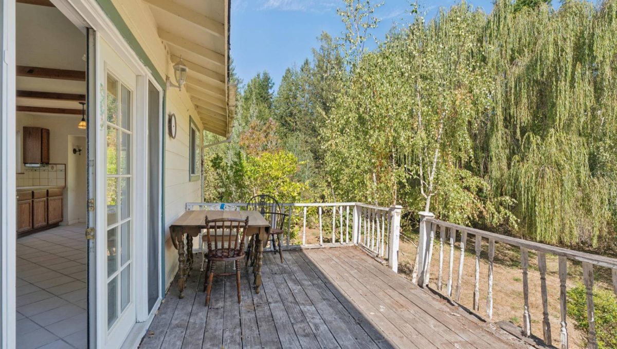 015-1221-beattie-lane.94432.p3k.015