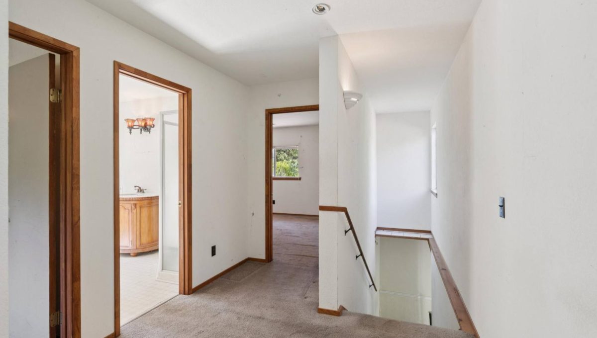 023-1221-beattie-lane.94432.p3k.023