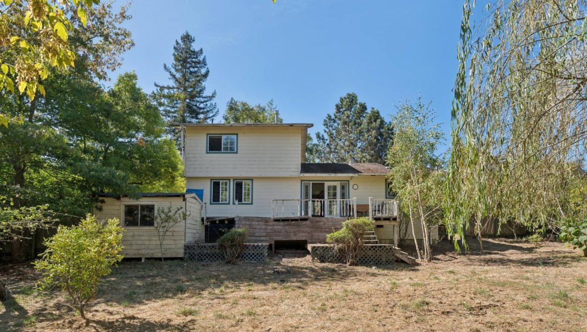 031-1221-beattie-lane.94432.p3k.031