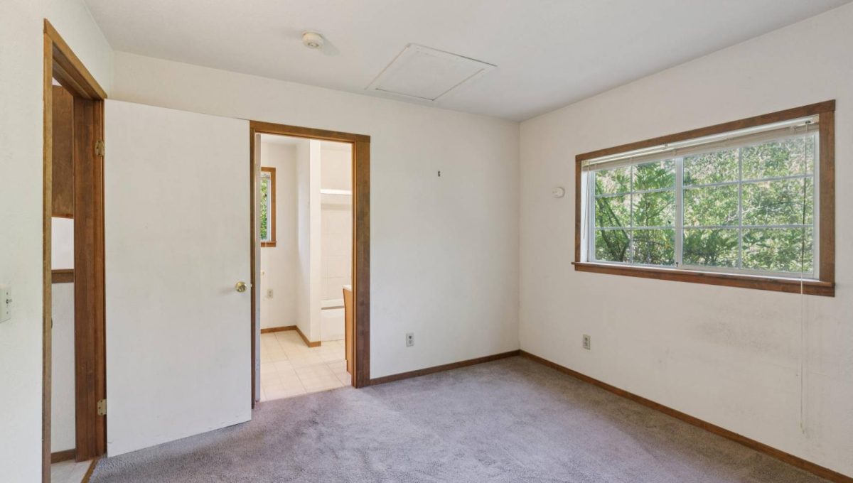 039-1221-beattie-lane.94432.p3k.039