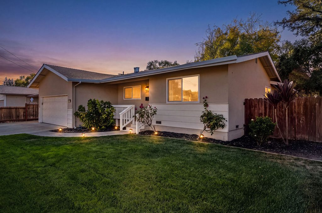 2033MissionBlvd083