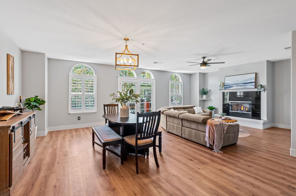 964McclellandDr007