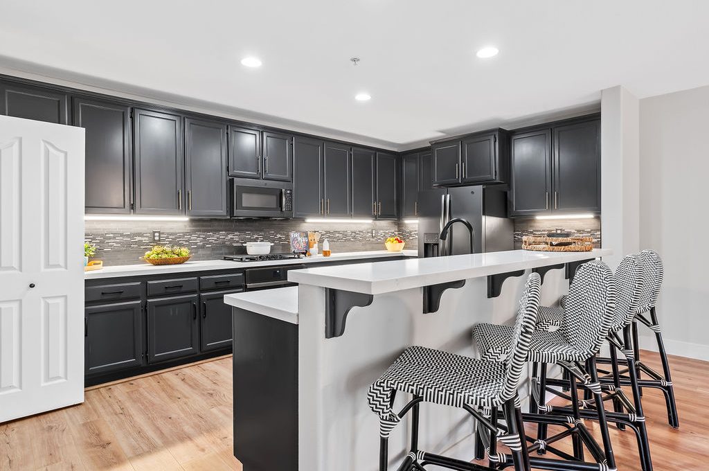 964McclellandDr015